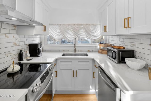 11 Lake Avenue, Round Lake, NY 12151