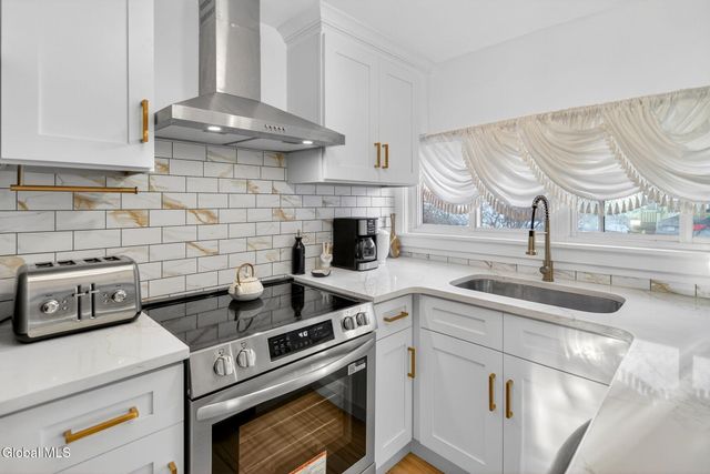 11 Lake Avenue, Round Lake, NY 12151