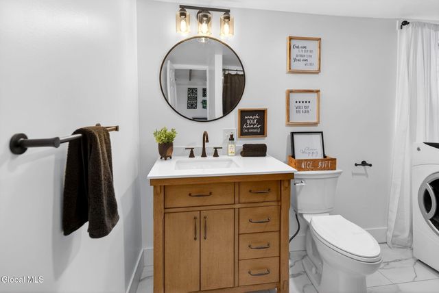 11 Lake Avenue, Round Lake, NY 12151