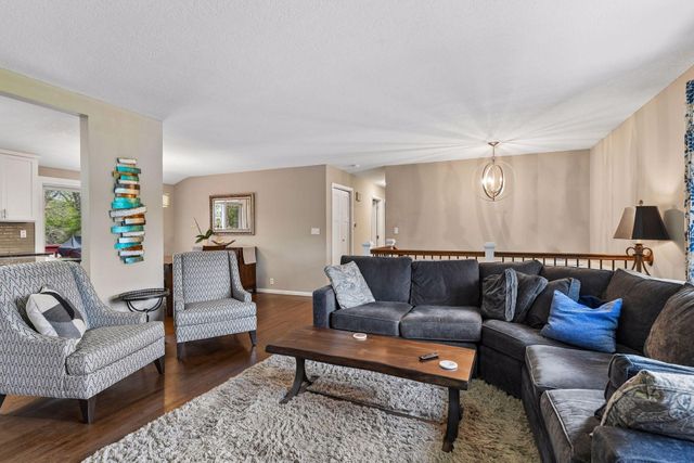 8317 Beard Road, Bloomington, MN 55431