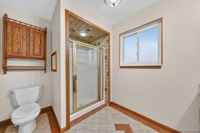 28901 W Chicago Street, Livonia, MI 48150