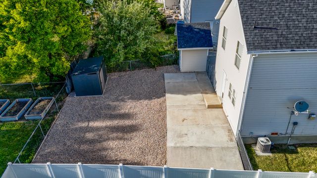 170 N 360 W, Clearfield, UT 84015