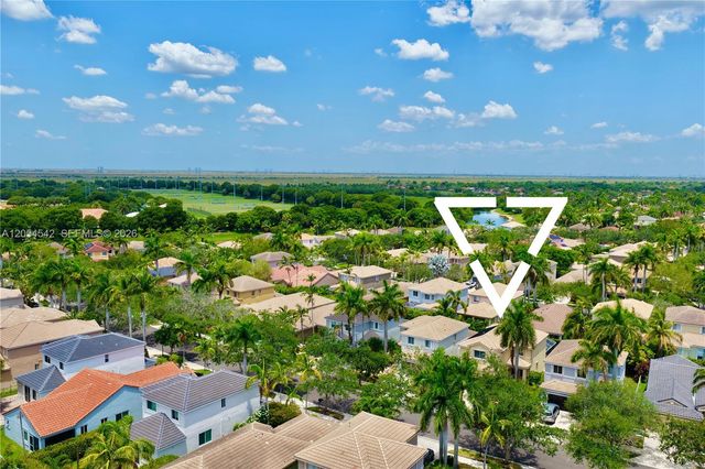 477 Fishtail Terrace, Weston, FL 33327