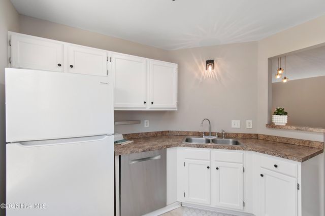 1220 Shipyard Boulevard, Wilmington, NC 28412