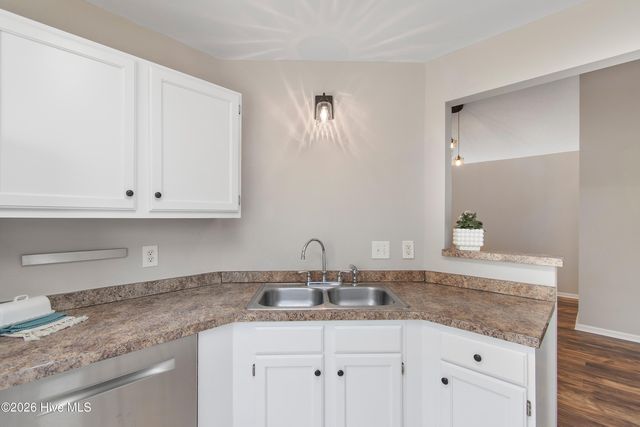 1220 Shipyard Boulevard, Wilmington, NC 28412