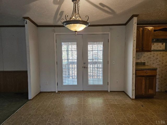 222 Cove Mountain Lane, Buchanan, VA 24066