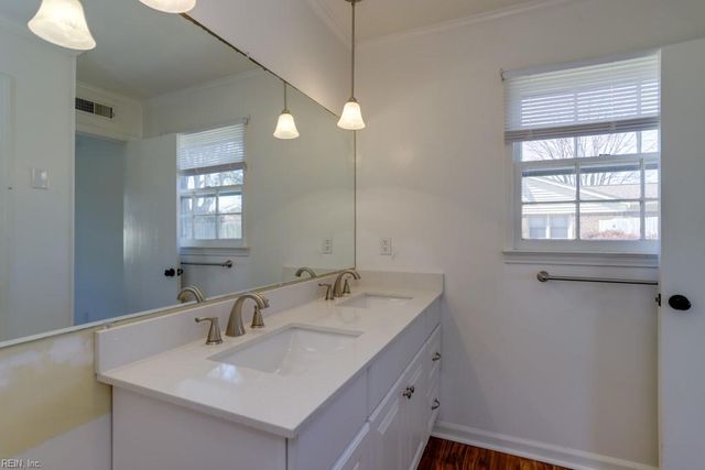 2512 Hood DR, Virginia Beach, VA 23454