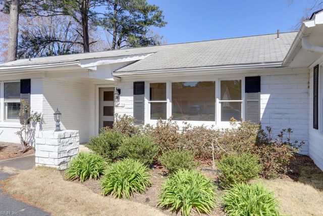 2512 Hood DR, Virginia Beach, VA 23454