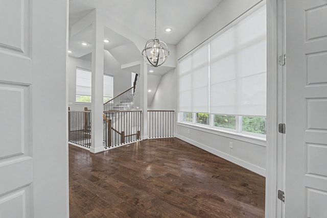 1226 W 26th Street, Houston, TX 77008