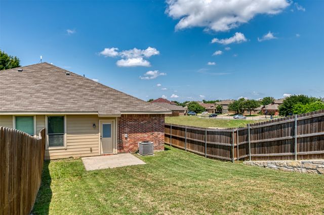 332 Schirra Court, Lavon, TX 75166