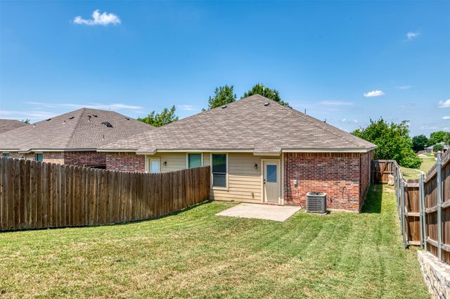 332 Schirra Court, Lavon, TX 75166