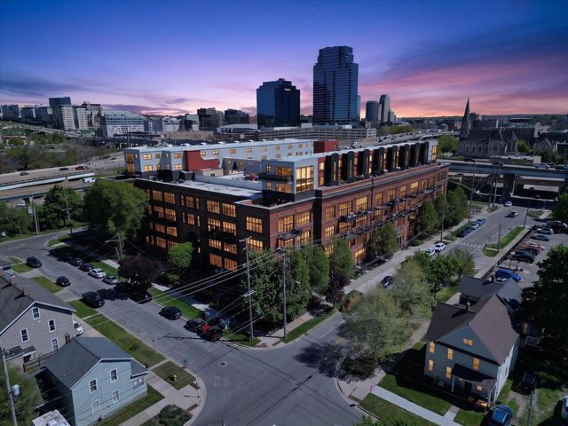 600 Broadway Avenue Nw 211, City Of Grand Rapids, MI 49504