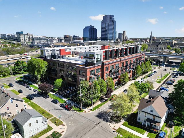 600 Broadway Avenue Nw 211, City Of Grand Rapids, MI 49504