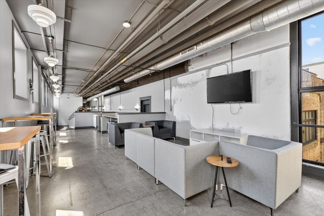 600 Broadway Avenue Nw 211, City Of Grand Rapids, MI 49504