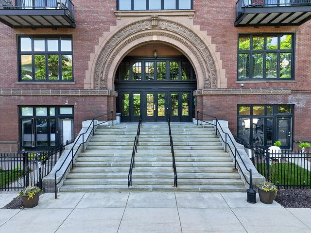 600 Broadway Avenue Nw 211, City Of Grand Rapids, MI 49504