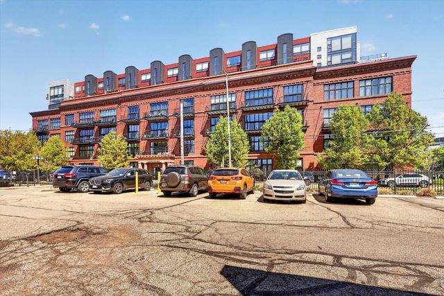600 Broadway Avenue Nw 211, City Of Grand Rapids, MI 49504