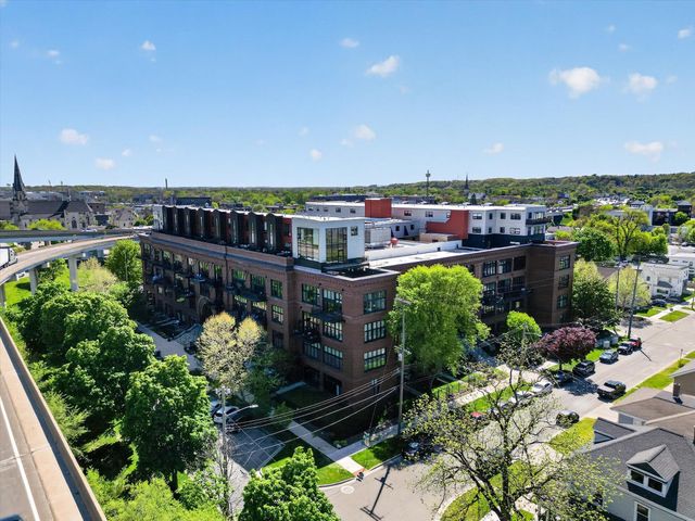600 Broadway Avenue Nw 211, City Of Grand Rapids, MI 49504