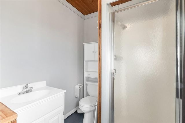 37907 E State Route B Highway, Creighton, MO 64739