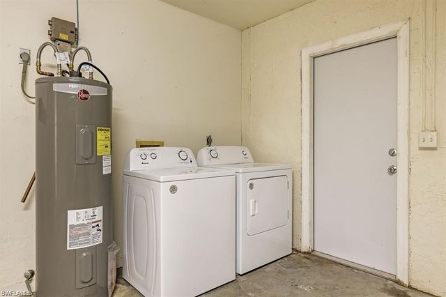 19378 Coraltree CT, Lehigh Acres, FL 33936