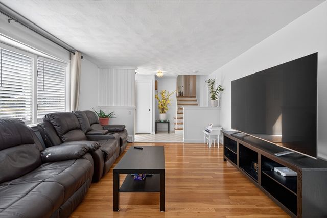 4 Park River Street, Needham, MA 02494