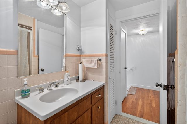 4 Park River Street, Needham, MA 02494