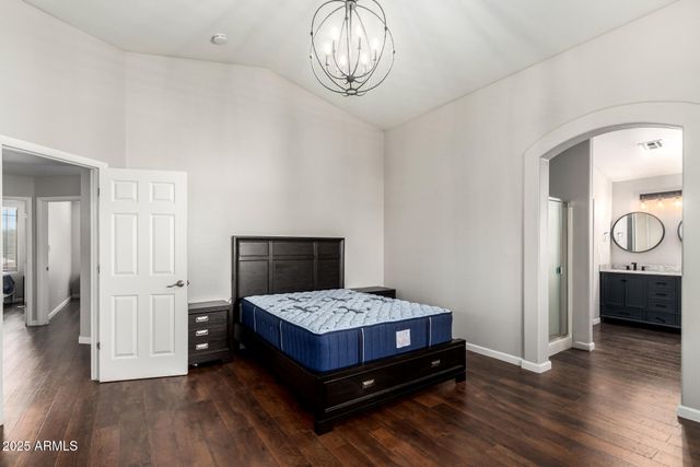 8836 W SALTER Drive, Peoria, AZ 85382