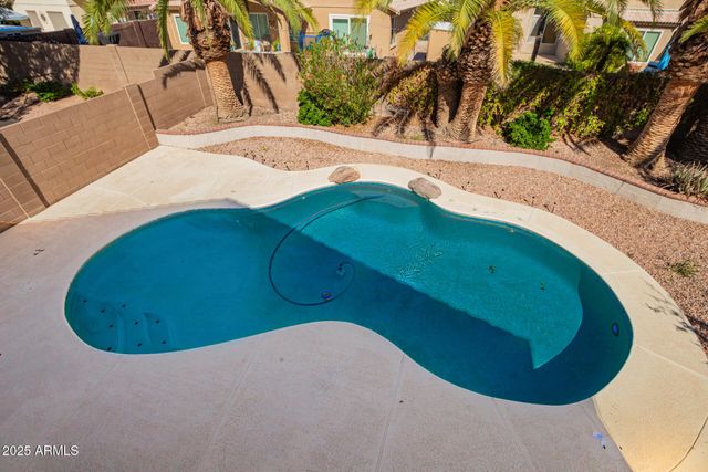 8836 W SALTER Drive, Peoria, AZ 85382