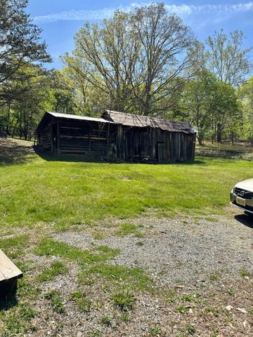 1142 Davis LN, Vinton, VA 24179
