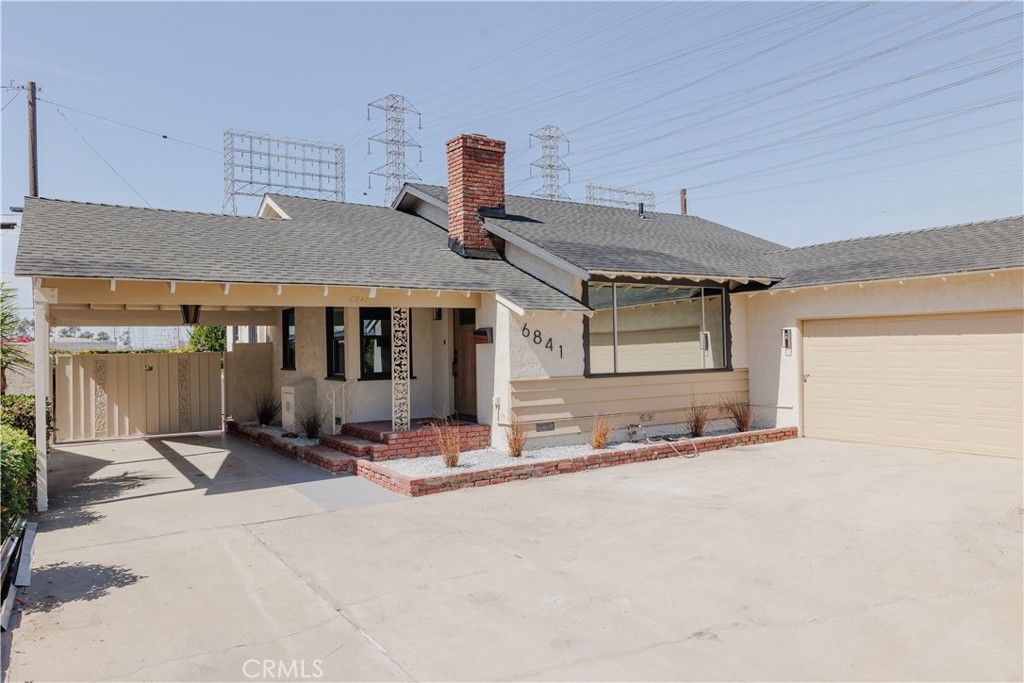 Image 20 of property listing at 6841 Millmark, Long Beach, CA 90805
