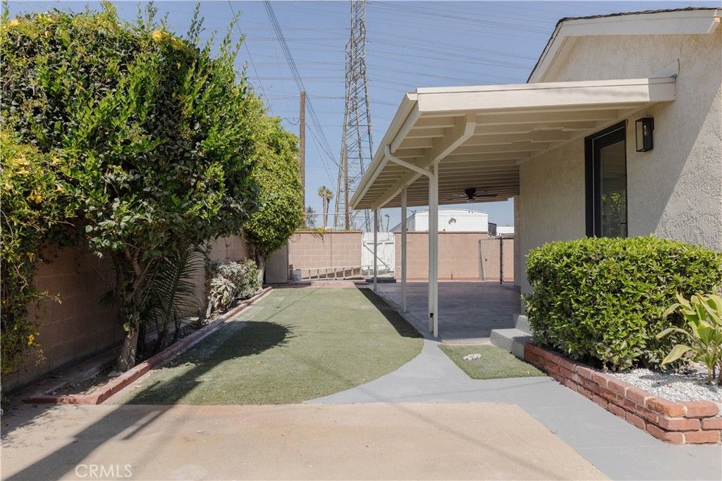 Image 54 of property listing at 6841 Millmark, Long Beach, CA 90805