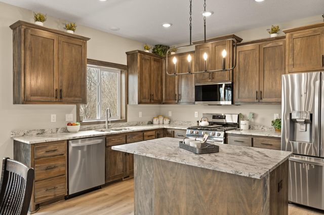 9951 14th Circle NE, Saint Michael, MN 55376