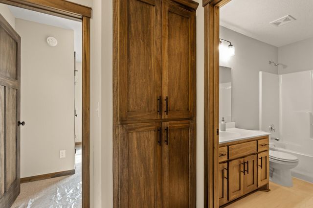 9951 14th Circle NE, Saint Michael, MN 55376