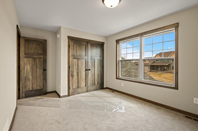 9951 14th Circle NE, Saint Michael, MN 55376