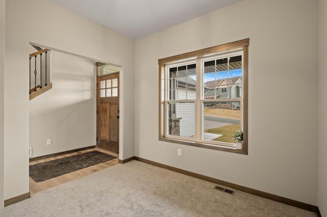 9951 14th Circle NE, Saint Michael, MN 55376