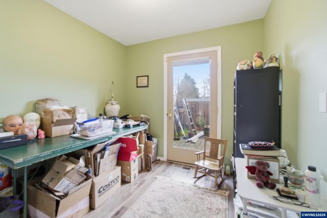 2033 West Park Ct NW, Salem, OR 97304