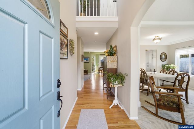 2033 West Park Ct NW, Salem, OR 97304