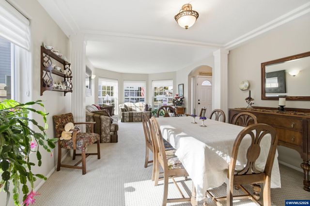 2033 West Park Ct NW, Salem, OR 97304