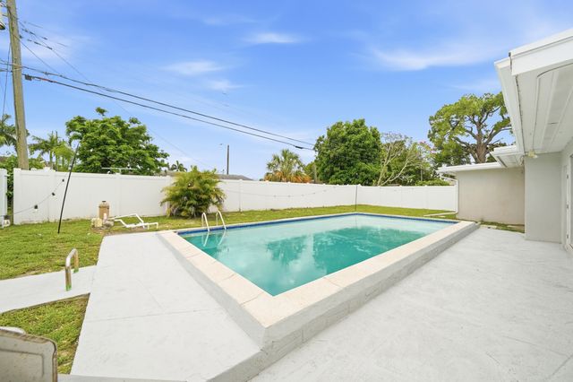 7000 Hope Street, Hollywood, FL 33024