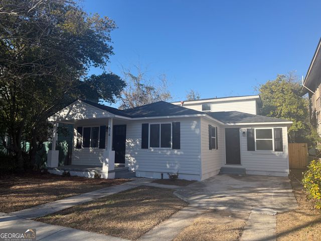 614 W 38th Street, Savannah, GA 31415