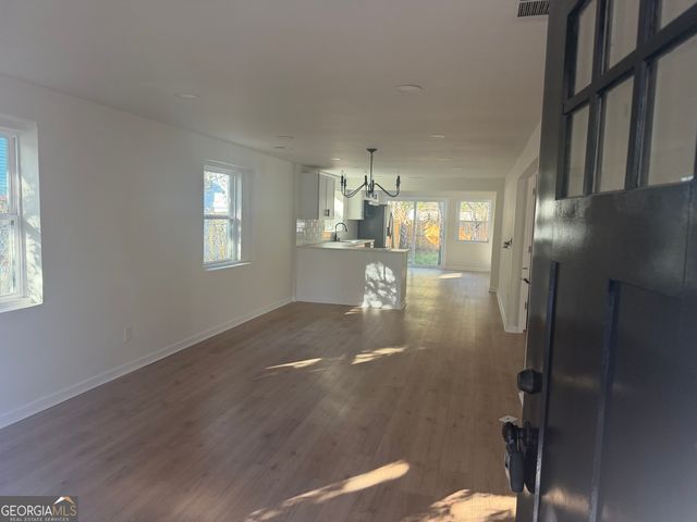 614 W 38th Street, Savannah, GA 31415