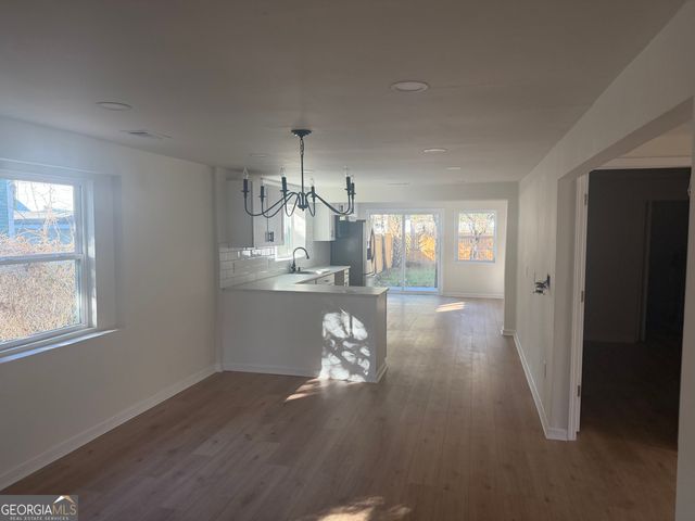 614 W 38th Street, Savannah, GA 31415