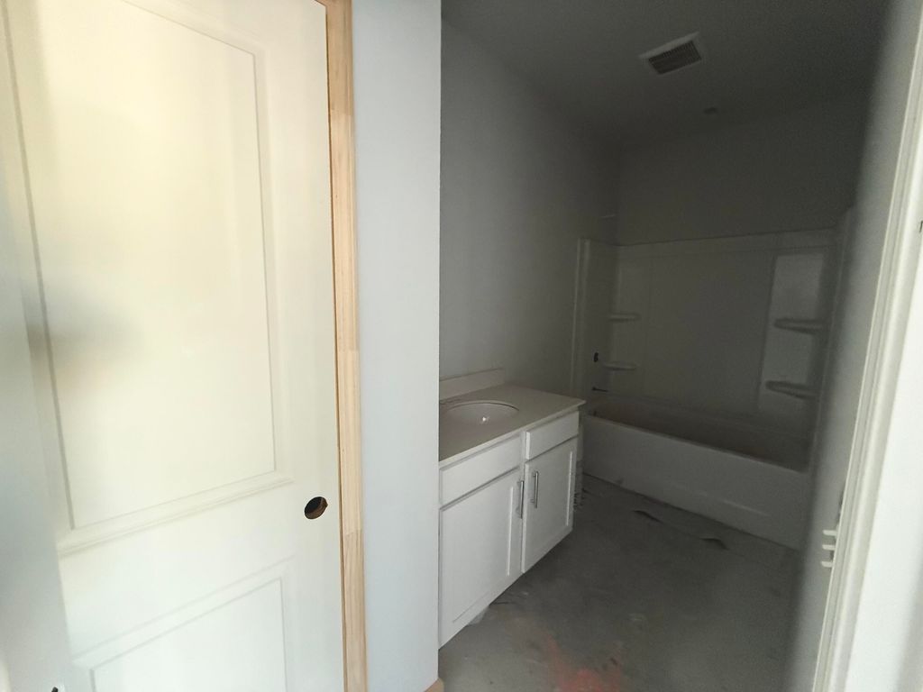 Image 6 of property listing at 5344 Bending Flats Way, Summerville, SC 29485