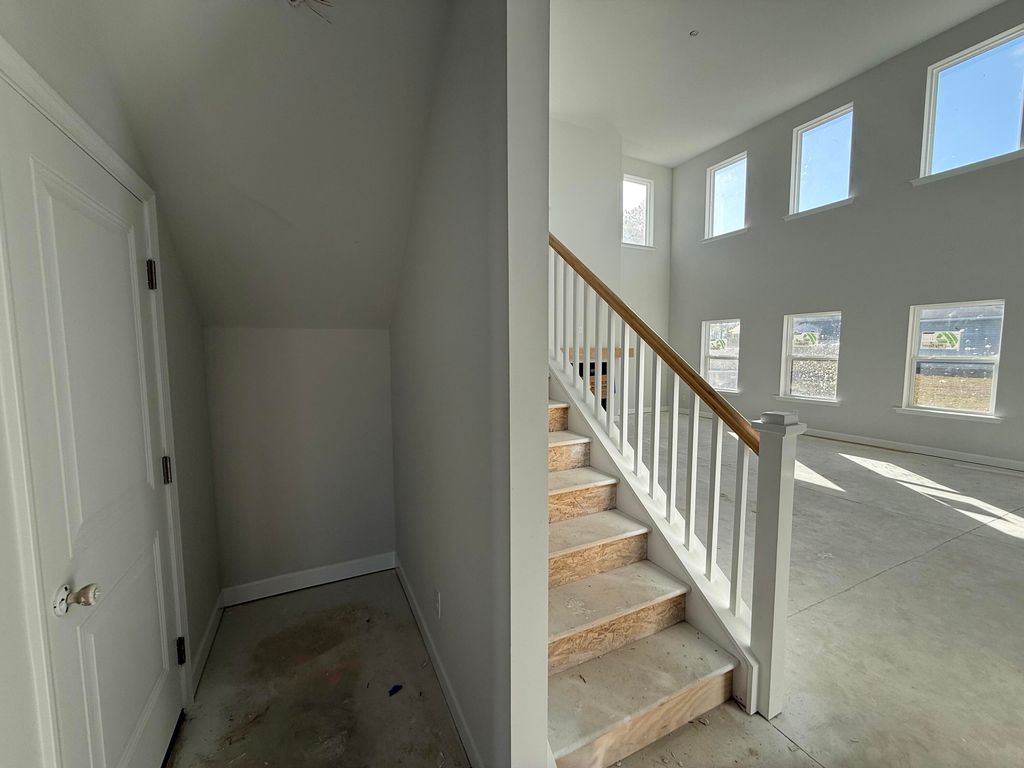 Image 8 of property listing at 5344 Bending Flats Way, Summerville, SC 29485