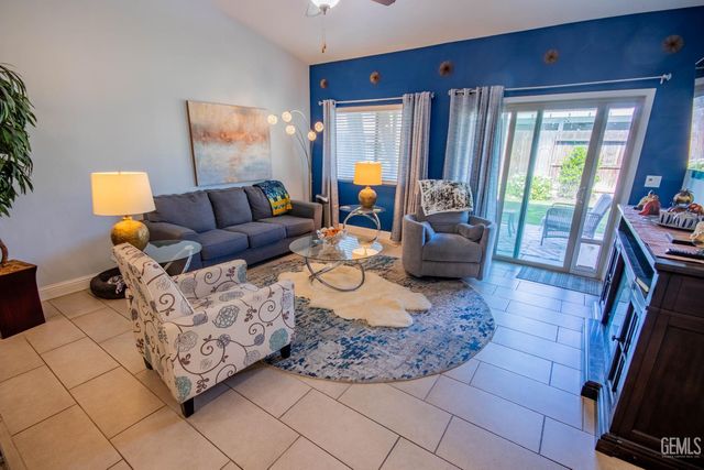 5404 Rivulet Run Court, Bakersfield, CA 93313