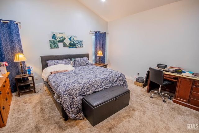 5404 Rivulet Run Court, Bakersfield, CA 93313