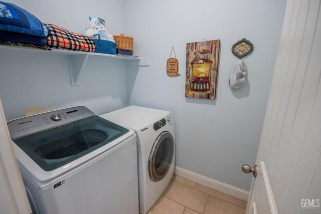 5404 Rivulet Run Court, Bakersfield, CA 93313