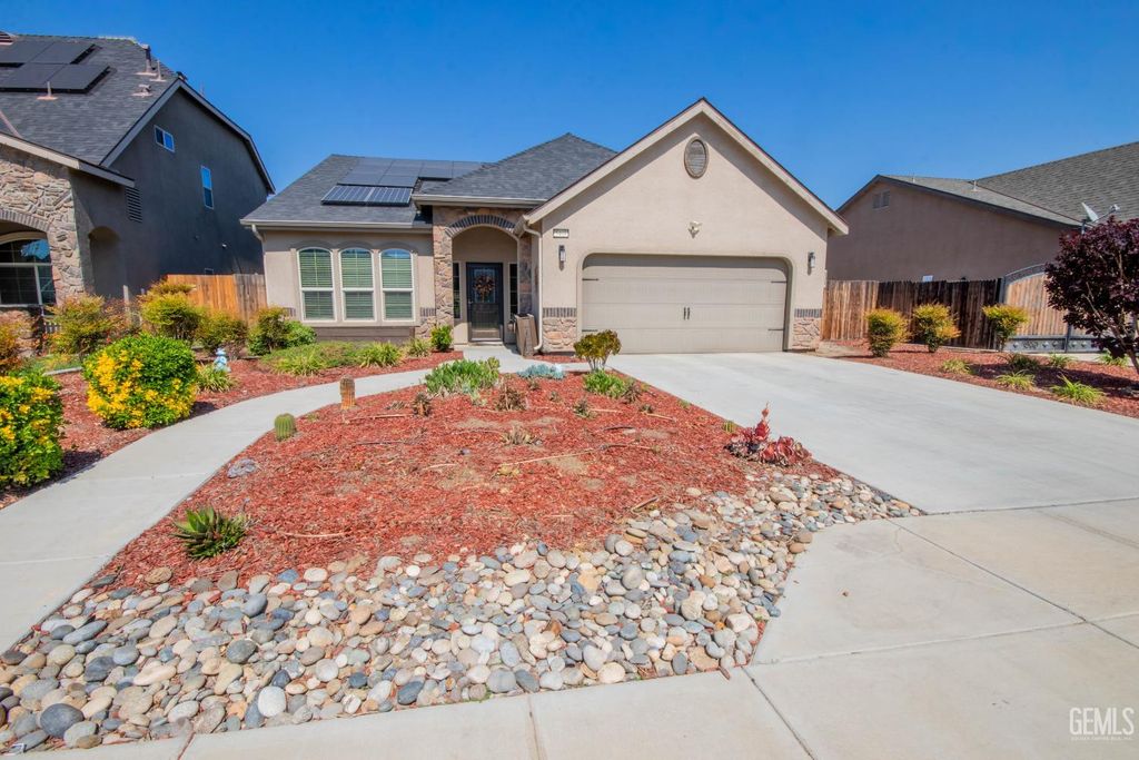 5404 Rivulet Run Court, Bakersfield, CA 93313