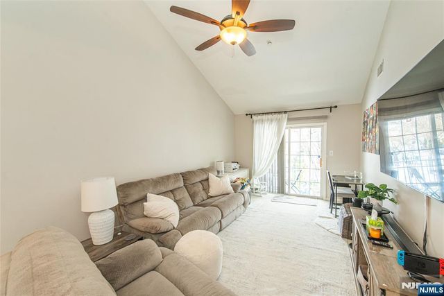 454 Cambridge Drive, Butler Borough, NJ 07405