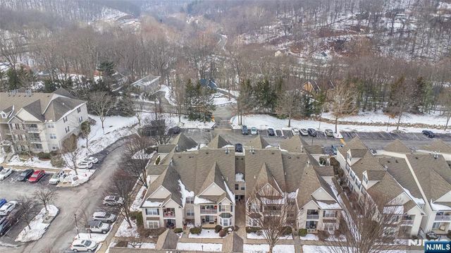 454 Cambridge Drive, Butler Borough, NJ 07405