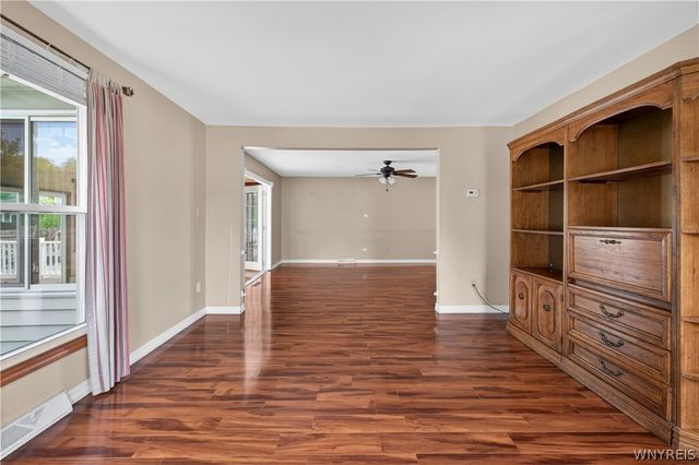 1995 Creekside Drive, Grand Island, NY 14072